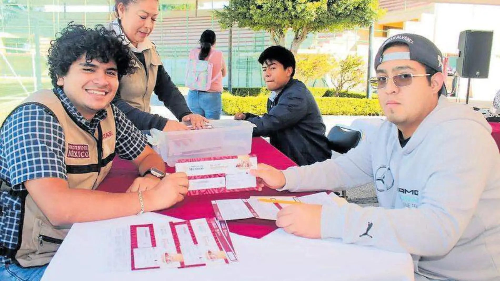 Jóvenes construyendo el fututo